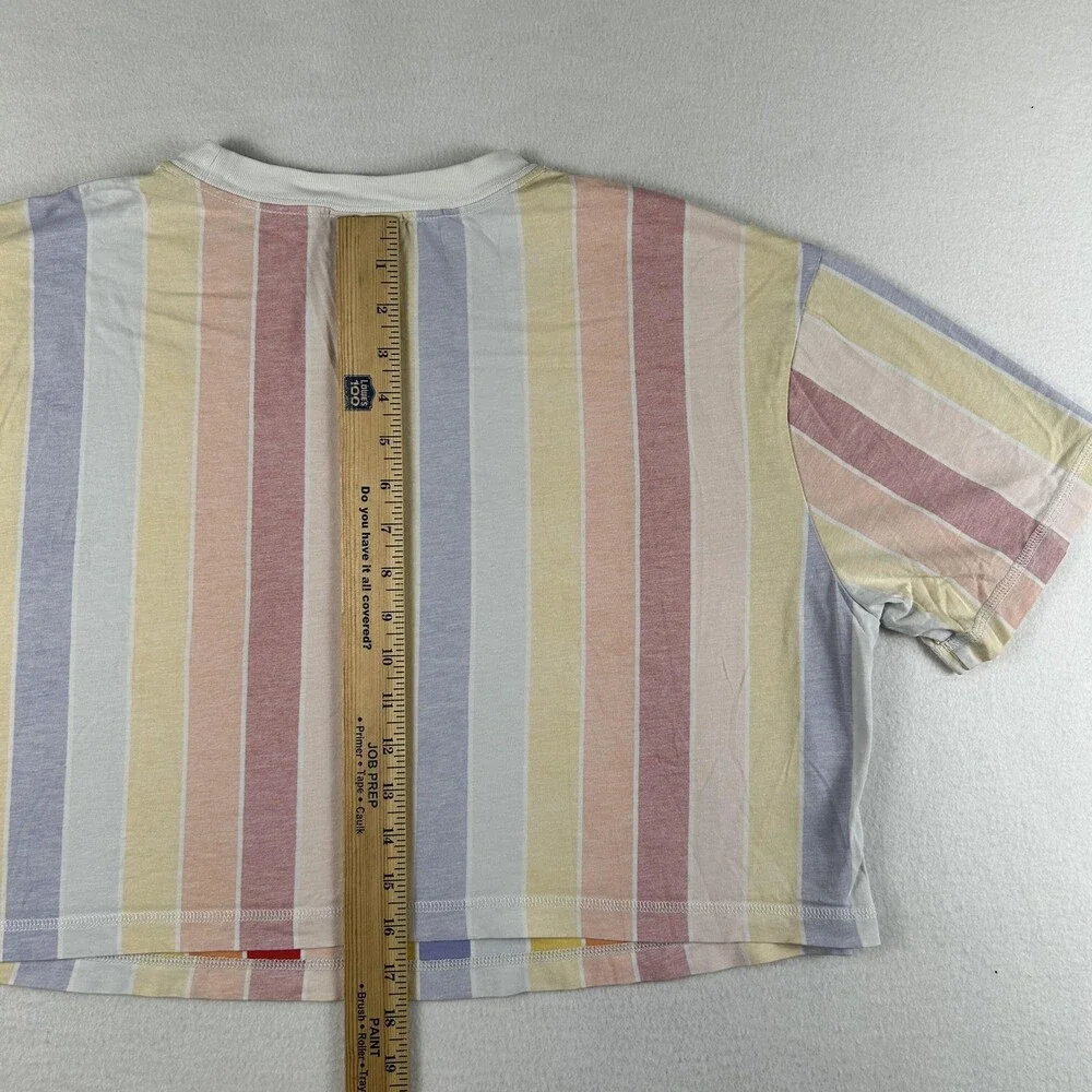 Nike Shirt Womens 1X Pastel Rainbow Stripe Cropped Logo Tee T-Shirt Crew Neck